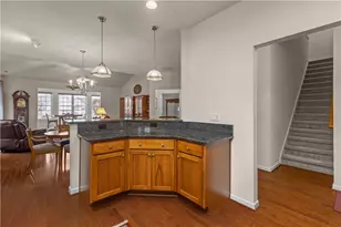 137 Freedom Ln, Ohio Township, PA 15143 - Photo 12