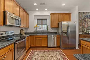 137 Freedom Ln, Ohio Township, PA 15143 - Photo 10