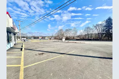 2034 E Washington Street, Shenango Township, PA 16101 - Photo 4