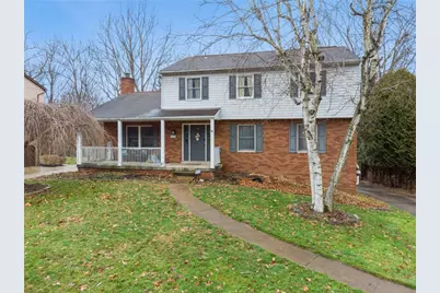 225 Lynn Ann Dr, Pittsburgh, PA 15068 - Photo 2