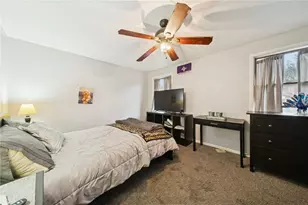 225 Lynn Ann Dr, Pittsburgh, PA 15068 - Photo 18