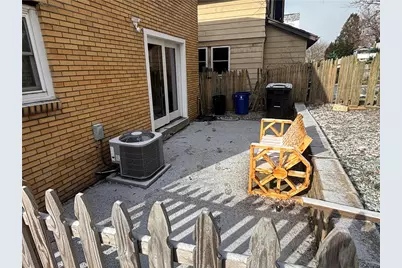 1319 Woodbourne Ave, Pittsburgh, PA 15226 - Photo 18