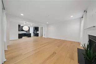 5600 Willow Terrace Dr, Bethel Park, PA 15102 - Photo 6