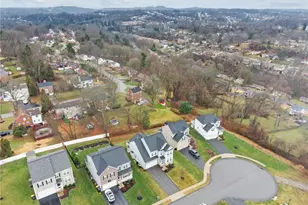 5600 Willow Terrace Dr, Bethel Park, PA 15102 - Photo 34