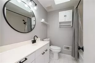 5014 Ozark Dr, Pittsburgh, PA 15239 - Photo 16