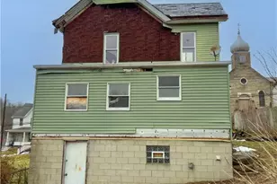 1022 Gaskill Ave, Jeannette, PA 15644 - Photo 16