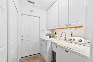 1723 Heather Heights Dr, Moon/Crescent Twp, PA 15046 - Photo 36