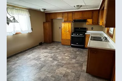 51 E Wine St, Uniontown, PA 15401 - Photo 8