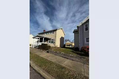 51 E Wine St, Uniontown, PA 15401 - Photo 2