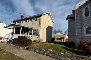 51 E Wine St, Uniontown, PA 15401 - Photo 2