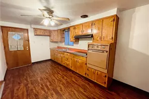 528 Cypress Alley, Glassport, PA 15045 - Photo 4