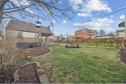 815 Elizabeth St, Wilkins Township, PA 15221 - Photo 32