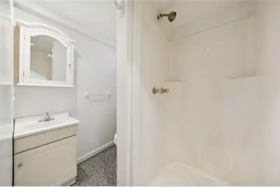 815 Elizabeth St, Wilkins Township, PA 15221 - Photo 24