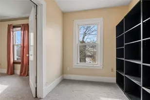 325 Walnut St, Vandergrift, PA 15690 - Photo 14