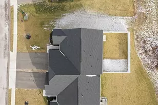 237 Smith Ln, Chippewa Township, PA 15010 - Photo 6