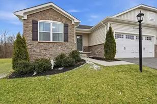 237 Smith Ln, Chippewa Township, PA 15010 - Photo 2