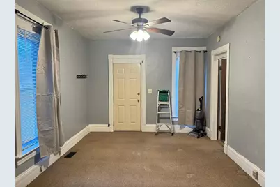 619 Schaaf Pl, Erie City, PA 16503 - Photo 2
