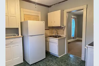 619 Schaaf Pl, Erie City, PA 16503 - Photo 6