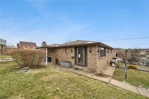 318 Maple St, West Mifflin, PA 15122 - Photo 32