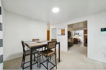 318 Maple St, West Mifflin, PA 15122 - Photo 14