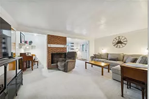 318 Maple St, West Mifflin, PA 15122 - Photo 6