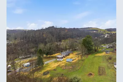 312 Flatwoods Rd, Vanderbilt, PA 15486 - Photo 4