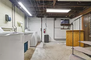 312 Flatwoods Rd, Vanderbilt, PA 15486 - Photo 32