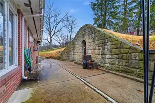 312 Flatwoods Rd, Vanderbilt, PA 15486 - Photo 46