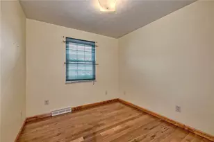 532 Waterbury Dr, Hempfield Township, PA 15601 - Photo 18
