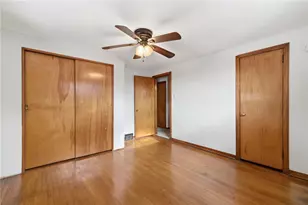 1368 Cathell Rd, Pittsburgh, PA 15236 - Photo 14