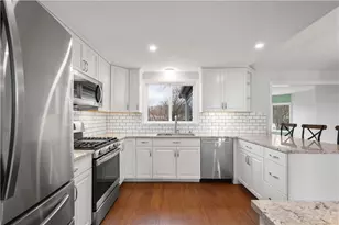 110 Demmel Dr, Peters Township, PA 15317 - Photo 10