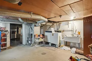 300 Gardner St, McKees Rocks, PA 15136 - Photo 16