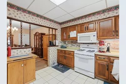 300 Gardner St, McKees Rocks, PA 15136 - Photo 8