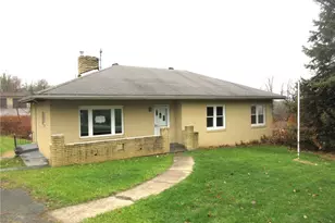 1684 E Maiden St, South Strabane, PA 15301 - Photo 1