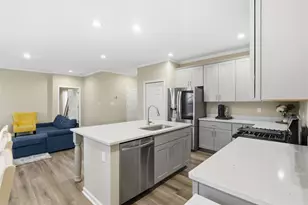 430 Dana Dr, Pittsburgh, PA 15068 - Photo 16