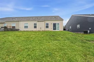 430 Dana Dr, Pittsburgh, PA 15068 - Photo 32