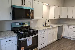 126 E Meyers St, Pittsburgh, PA 15210 - Photo 10