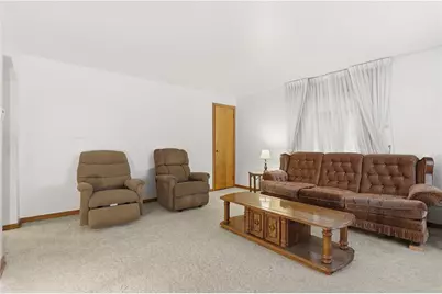 406 Peterson St, McKeesport, PA 15132 - Photo 2