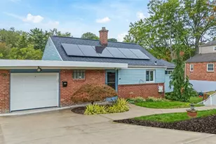 198 Lynn Dr, Pittsburgh, PA 15236 - Photo 2