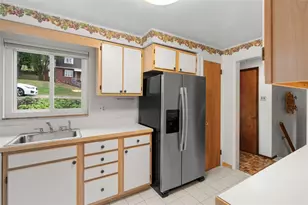 198 Lynn Dr, Pittsburgh, PA 15236 - Photo 12