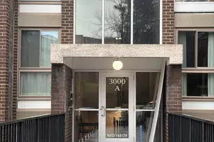 3302 Charlemagne Cir, Ross Twp, PA 15237 - Photo 2