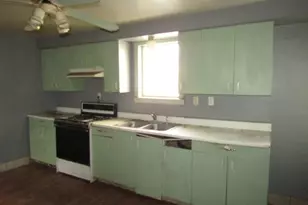 1817 4th Ave, Beaver Falls, PA 15010 - Photo 14