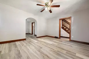 825 Pine St, Ambridge, PA 15003 - Photo 2