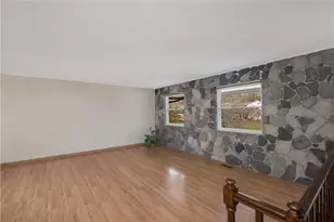 8476 Coventry Dr, Pittsburgh, PA 15101 - Photo 6