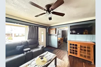 212 Kingston Drive, Wilkins Township, PA 15235 - Photo 4