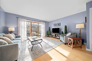 635 Robinwood Dr, Scott Township, PA 15216 - Photo 18