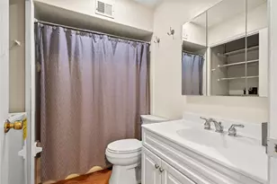 635 Robinwood Dr, Scott Township, PA 15216 - Photo 24