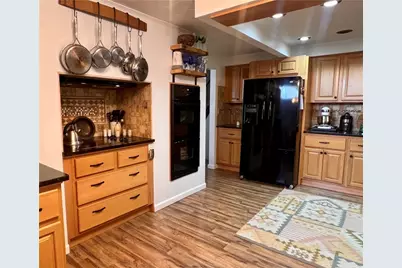 306 Black Walnut Dr, Salem Township, PA 15601 - Photo 10