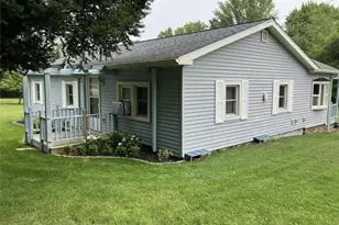 216 Bryson Mill Rd, South New Castle Boro, PA 16102 - Photo 2