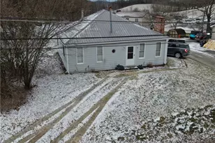 14 Linton Rd, Centerville, PA 15417 - Photo 4